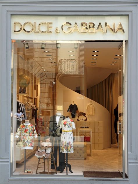 cina e dolce gabbana|dolce gabbana factory outlet.